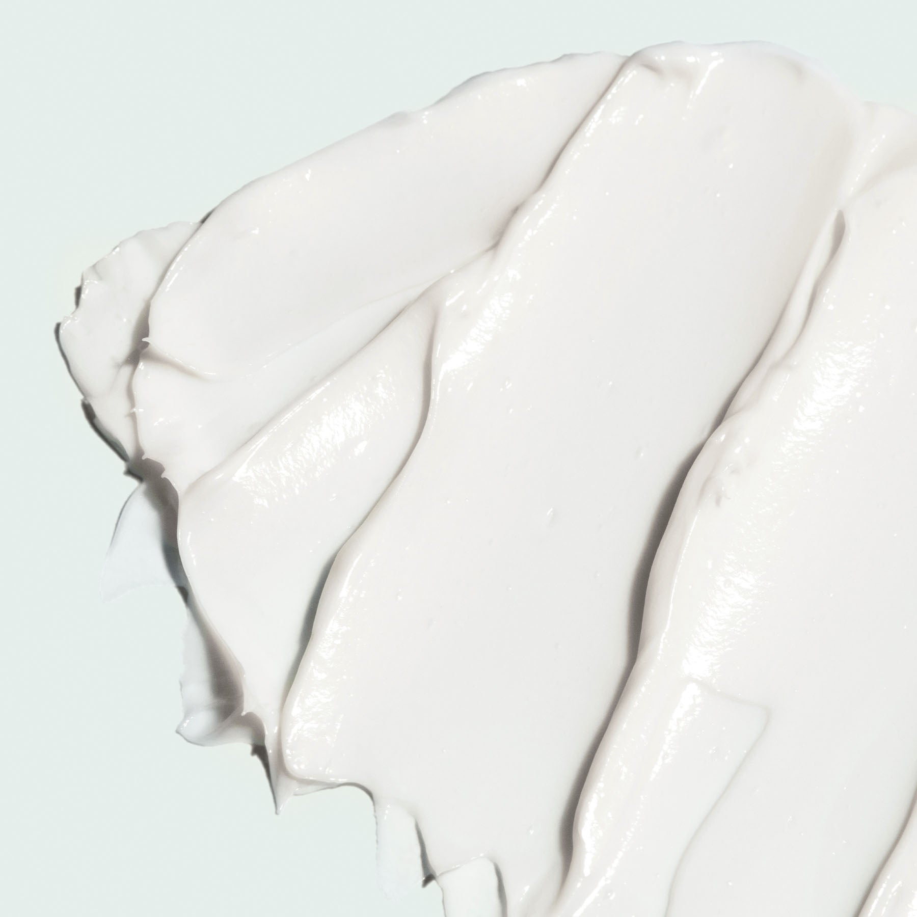 Iluma Intense Brightening Eye Creme image 2